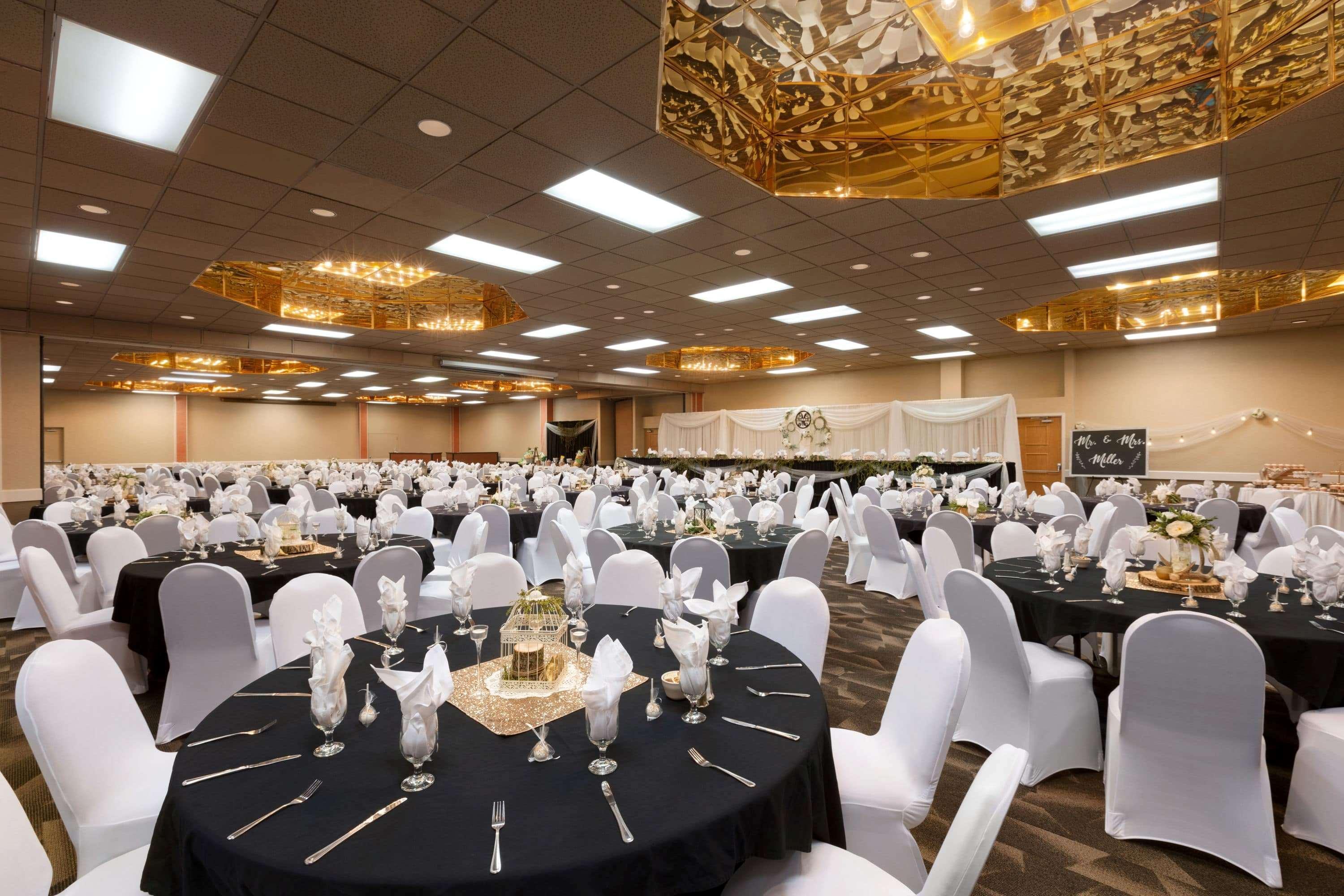 מלון Ramada By Wyndham פארגו מראה חיצוני תמונה