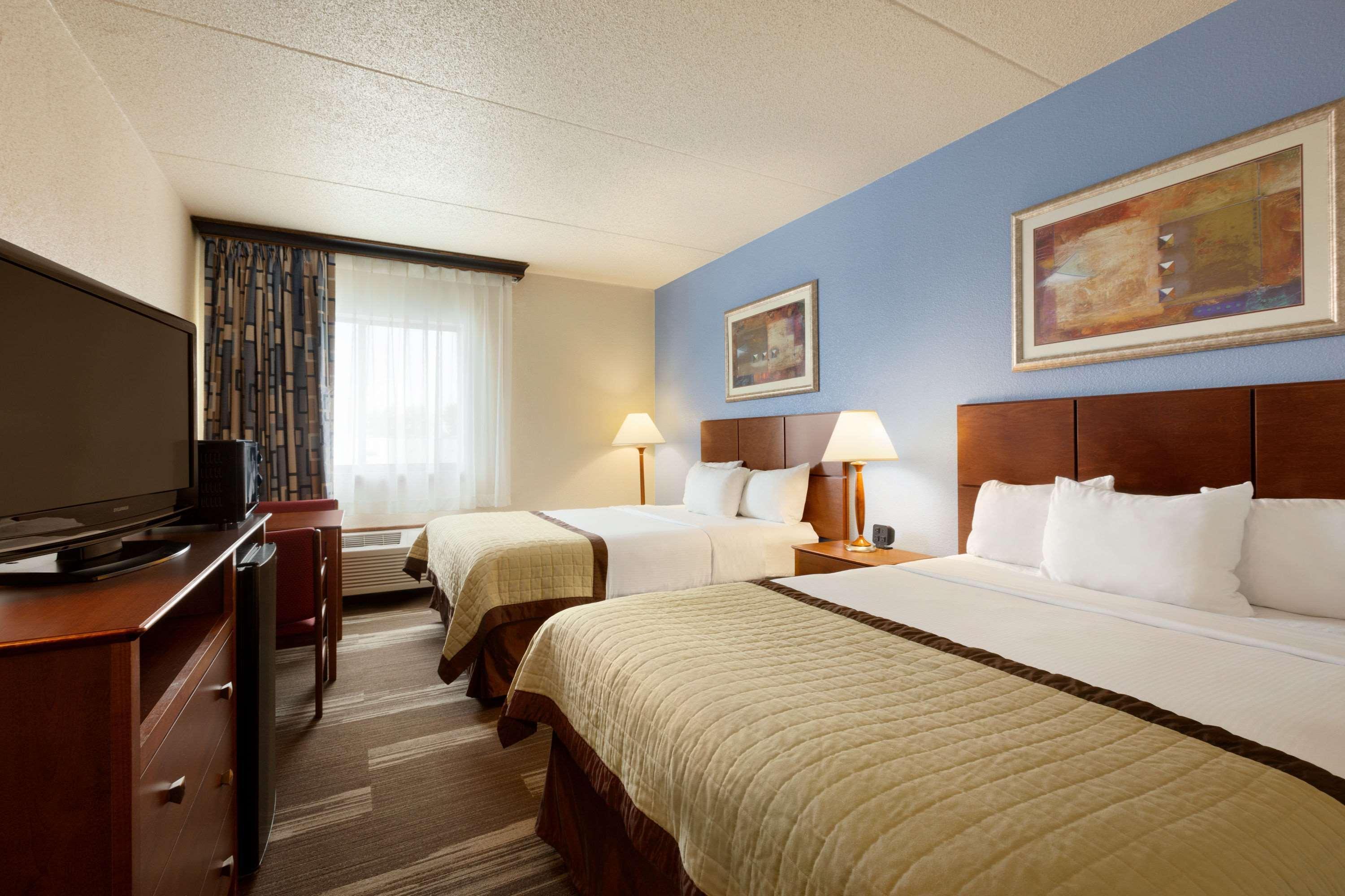 מלון Ramada By Wyndham פארגו מראה חיצוני תמונה