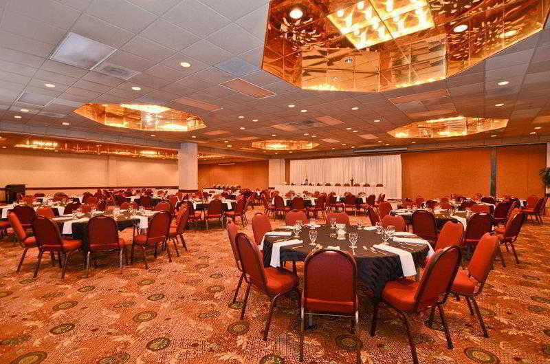 מלון Ramada By Wyndham פארגו מראה חיצוני תמונה