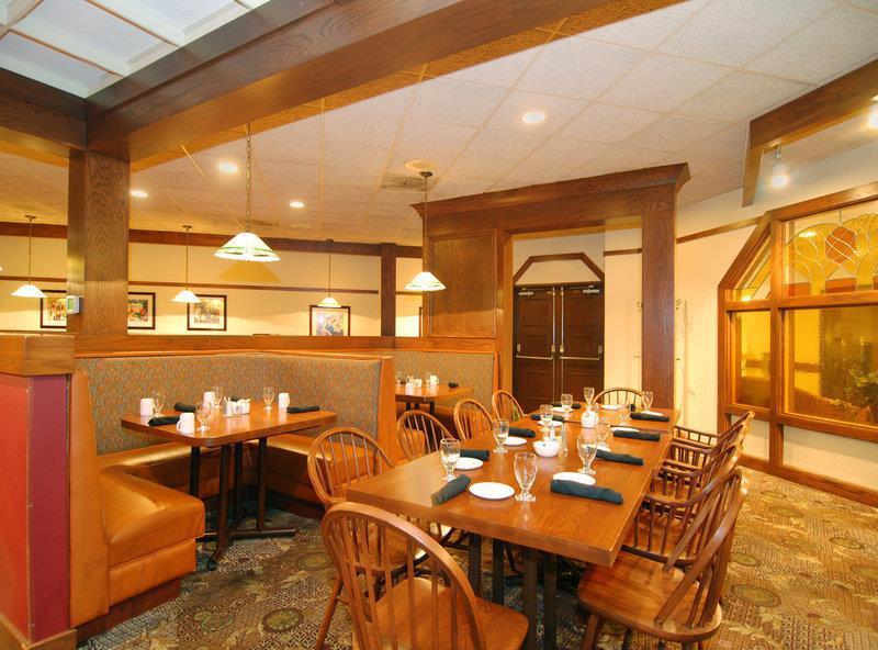 מלון Ramada By Wyndham פארגו מסעדה תמונה